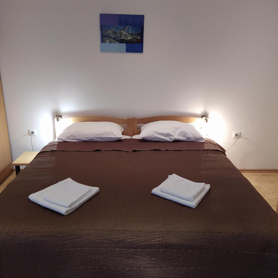 Peter&Zana Apartments Стари Град Экстерьер фото
