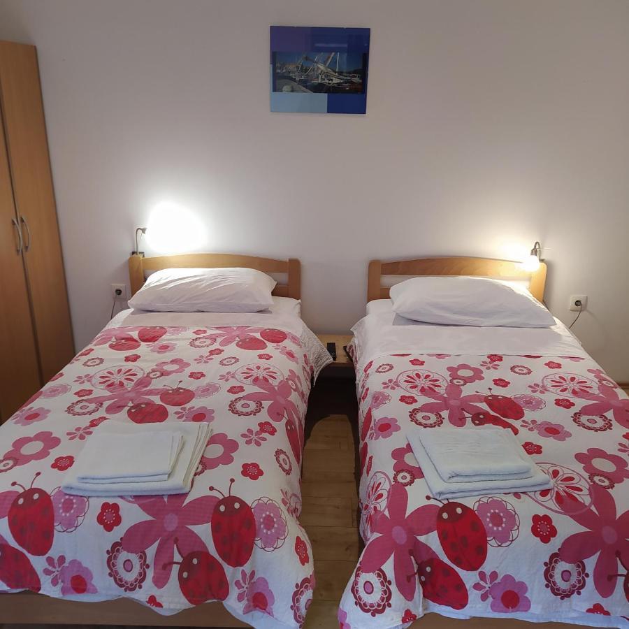 Peter&Zana Apartments Стари Град Экстерьер фото
