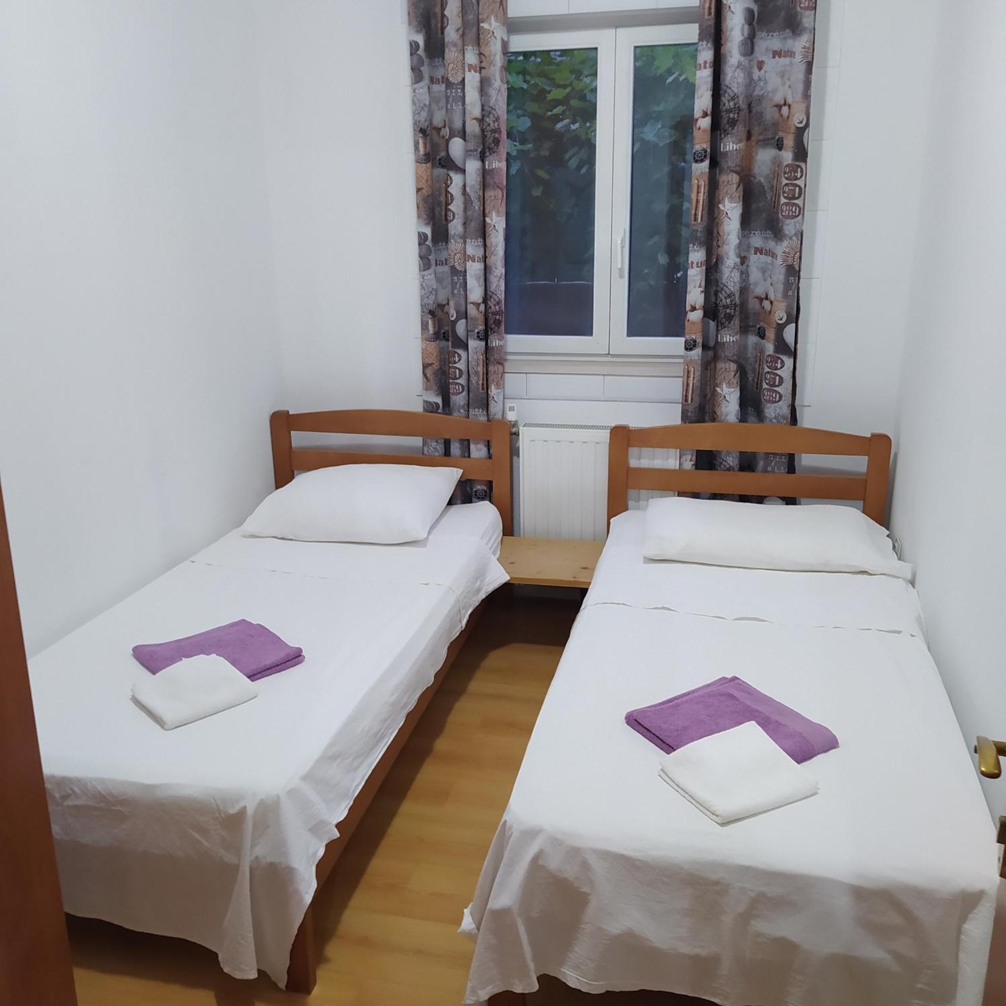 Peter&Zana Apartments Стари Град Экстерьер фото