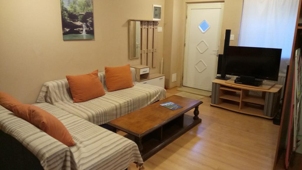 Peter&Zana Apartments Стари Град Экстерьер фото
